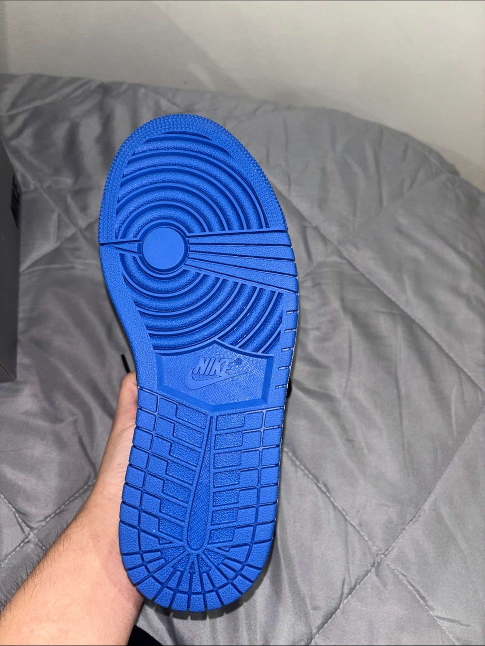Nike Air Jordan 1 Retro High Royal Toe - Picture 6 of 6